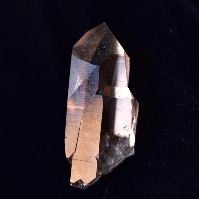 水晶 天然クォーツ 円環 47.830ct ソーティング付き ルース