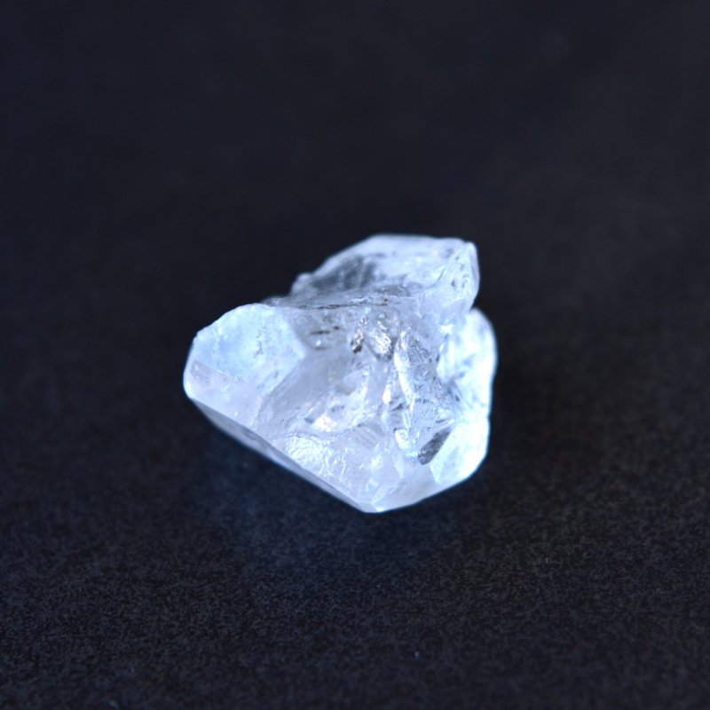 フェナカイト　統合と不変　ブラジル・ミナスジェライス州産　1.6g/鉱物・結晶原石