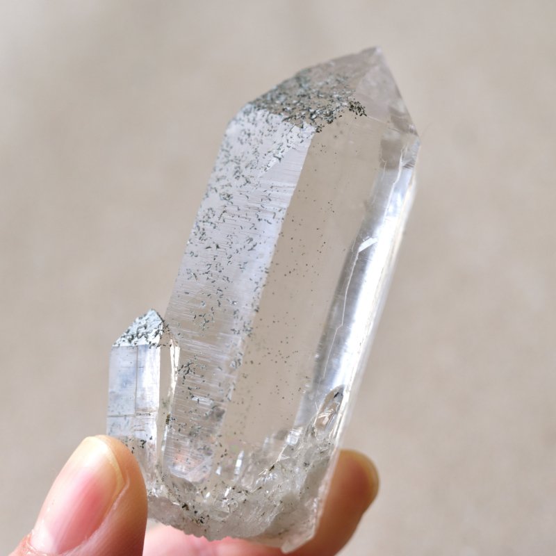 ヒマラヤ水晶　クローライト　コンパニオン　パキスタン・スカルドゥ産　58g/ クリスタル・ポイント水晶