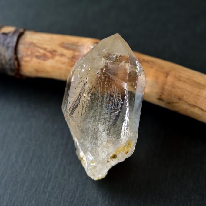 ヒマラヤ水晶 クォーツ スカル 魔除け