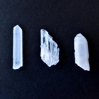 水晶 - 天然石・パワーストーンのルース、クリスタル、原石 水晶 - 天然石・パワーストーンのルース、クリスタル、原石