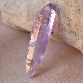 アメジストエレスチャル 虹入り 心眼 21.5cts./ ルース アメジストエレスチャル 虹入り 心眼 21.5cts./ ルース