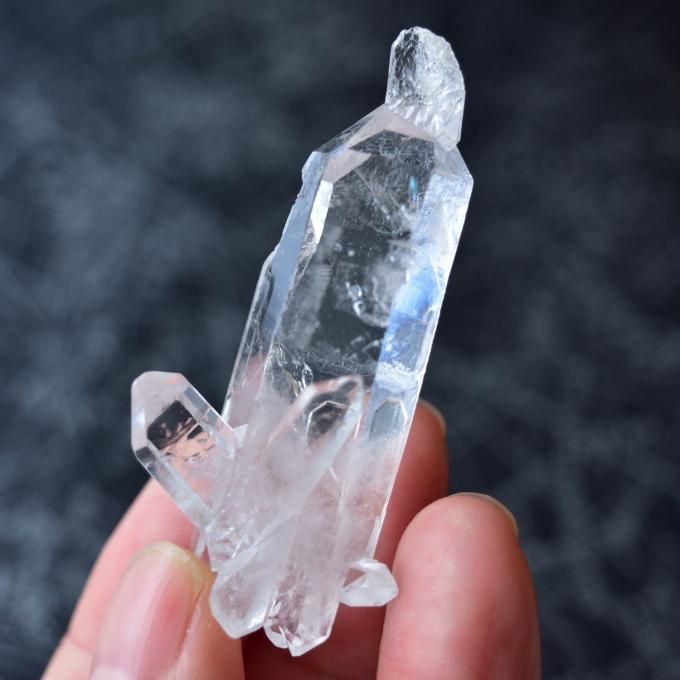 色彩ガネーシャ　天然水晶　加工地：インド　鉱山地：ブラジル 色彩ガネーシャ 天然水晶 加工地：インド 鉱山地：ブラジル 四角く