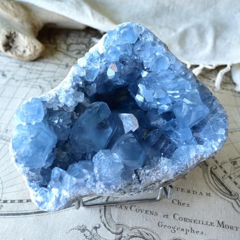 福袋 セレスタイト・クラスター・ジオード Blue マダガスカル産 Cave 置物