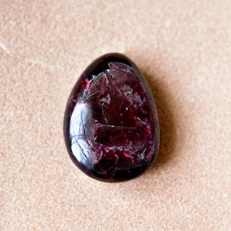 オリッサ・ガーネット レッドガーネット 真紅 インド・オリッサ州産