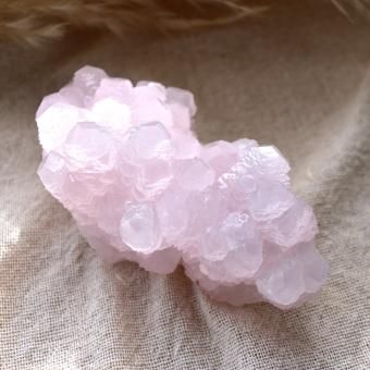 ピンクヒマラヤクォーツクラスター ヒマラヤ水晶クラスター ピンククォーツ インド・マニハール産 107g