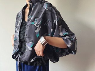 80s Gray Abstract Collarless Blouse