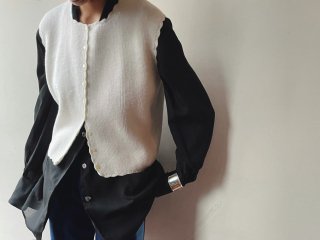 70s White Scallop Knit Vest
