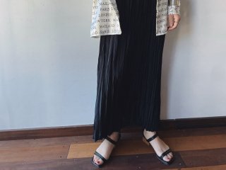 90s Black Pleated Skirt