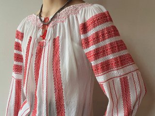 Vtg Romanian White Red Embroidery Tunic