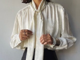 80s Ivory Horse Pattern Bow Tie Blouse