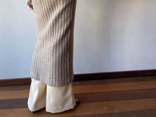 Grayish Beige Rib Knit Skirt