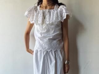 70s- White Eyelet Cotton Top