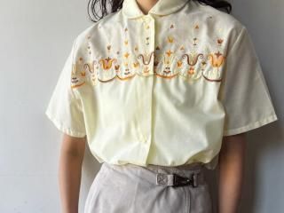 70s Cream Yellow Embroidery Blouse