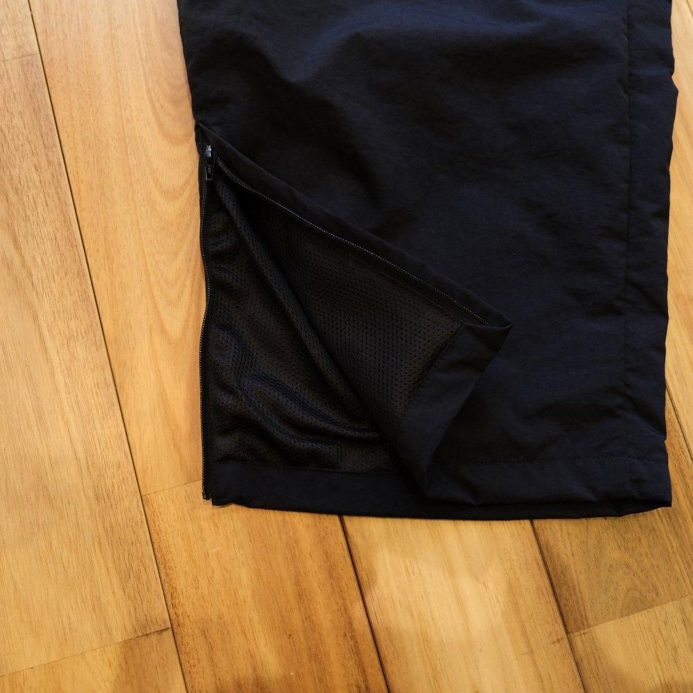 19so | ナインティーンエスオー | Wide nylon track pants | ナ