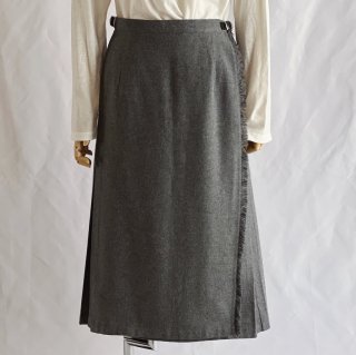 O'NEIL OF DUBLIN Kilted skirt