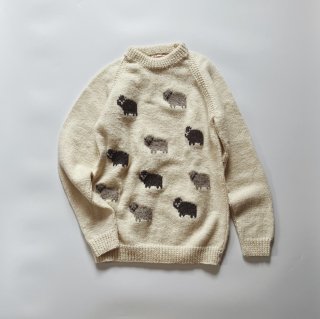 Sheep pattern knit sweater