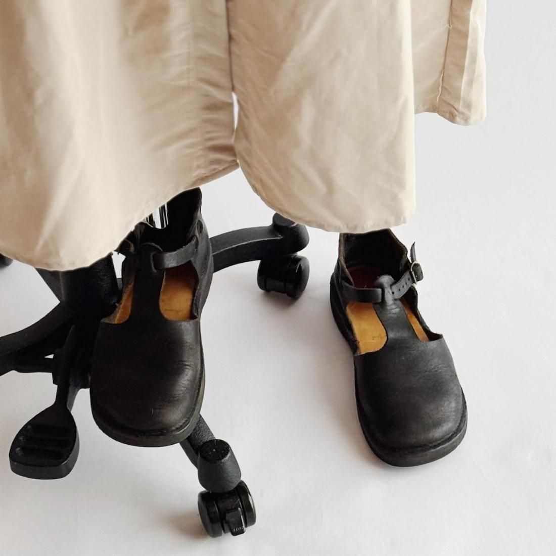AURORA SHOES West Indian T-Strap Shoes - WATASHI A vintage shop