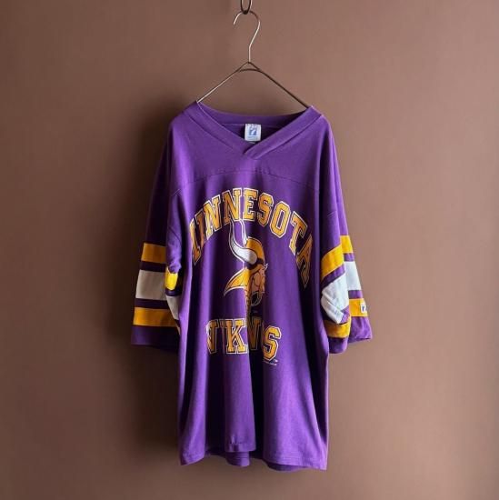 Vikings ハーフジップ ウェア 紫と黄色 Vikings ハーフジップ ウェア 紫と黄色 Vikings ハーフジップ