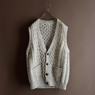 CARRAIG DONN Fisherman’s Knit Vest