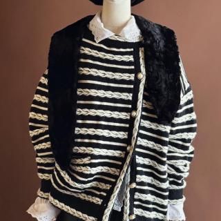 Made In Italy Pearl Button Knit Cardigan