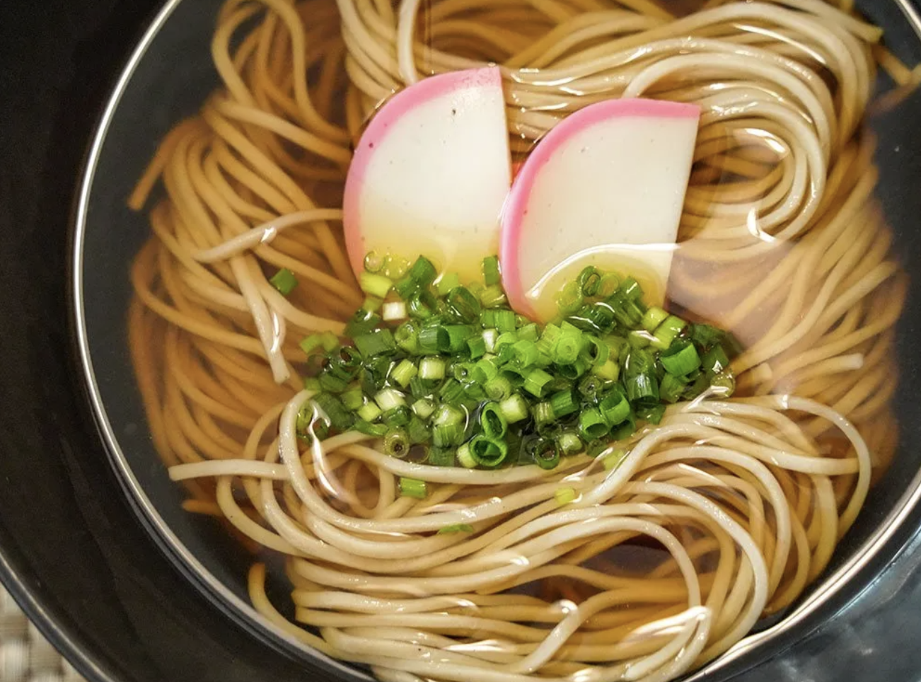 最高の一口に。できたての工場直送麺をお届け
