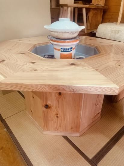 ✨囲炉裏テーブル✨八角亭❣️(鹿児島県産杉樹齢100年以上★ウレタン塗装済★ ✨囲炉裏テーブル✨八角亭❣️(鹿児島県産杉樹齢100年以上