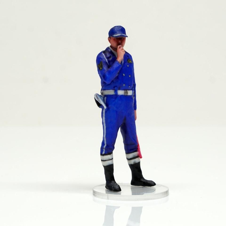 Amazon.co.jp: HS024-00026 figreal 日本交通警察官 1/24 高精細
