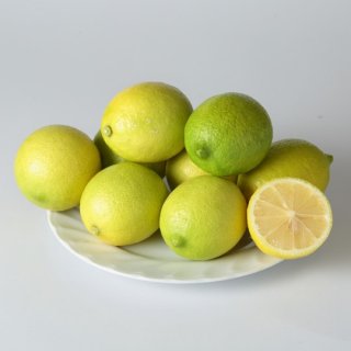【良品】無農薬ハウス栽培レモン  (量り売り／kg)