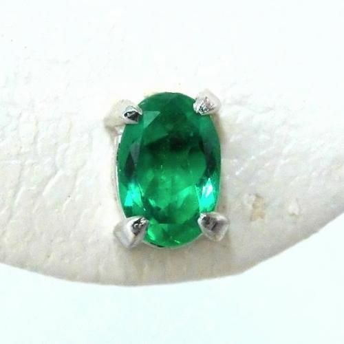 K18WG エメラルド ピアス EM 0.41ct