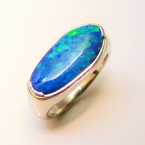 ブラックオパールリング BO 2.77ct Pt900