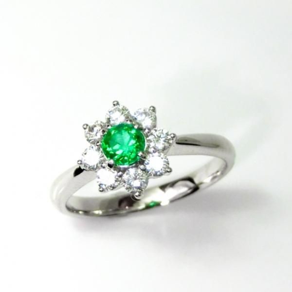 ⭐︎M⭐︎ Pt900 天然ダイヤモンド　リング Pt900 天然エメラルド 0.23ct 天然ダイヤモンド 0.40ct リング
