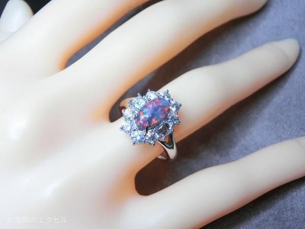 Pt900 2.61ct 大粒の綺麗なオパールとダイヤモンドリング　指輪