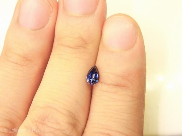 ベニトアイト ペアシェイプルース BI 0.41ct
