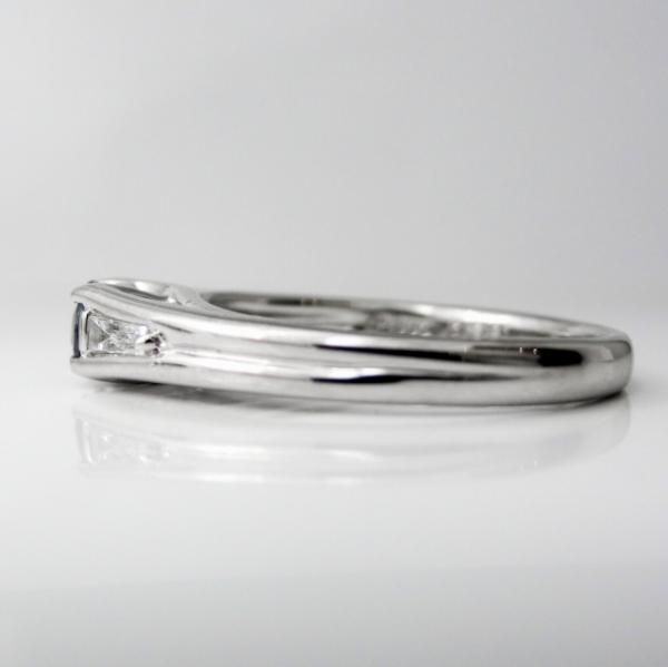ブラジル産アレキサンドライト ダイヤモンドリング AX 0.38ct D ブラジル産アレキサンドライト ダイヤモンドリング AX 0.38ct D