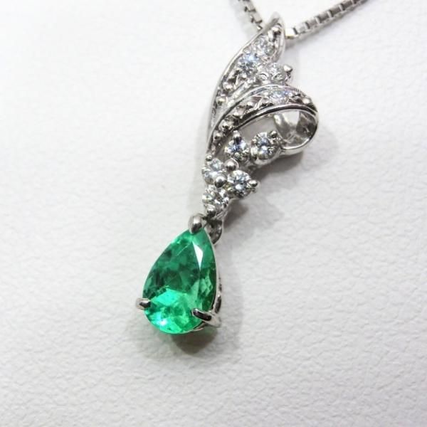 ペアシェイプエメラルド ダイヤモンドネックレス EM 0.41ct D ペアシェイプエメラルド ダイヤモンドネックレス EM 0.41ct D