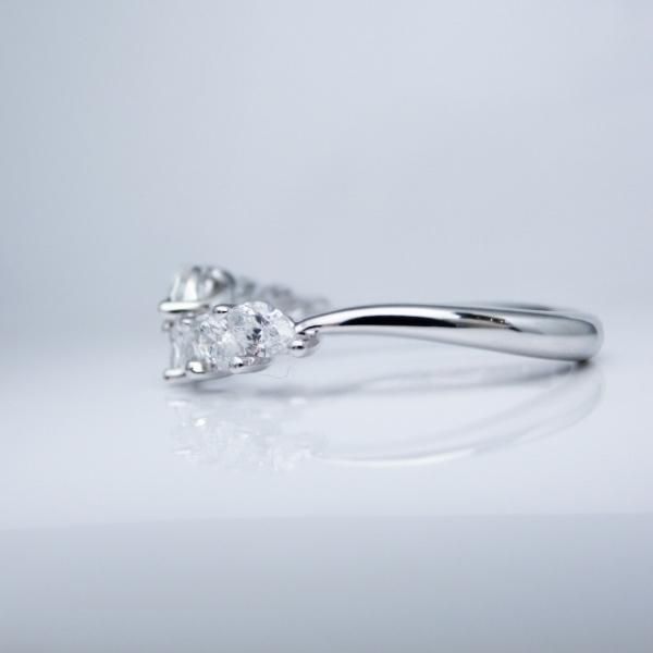 特選マーキスカットダイヤモンドリング D 0.90ct K18WG