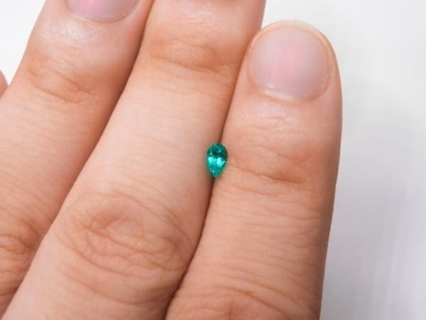 ブラジル産パライバトルマリンルース PA 0.154ct 中央宝石鑑別 ブラジル産パライバトルマリンルース PA 0.154ct 中央宝石鑑別