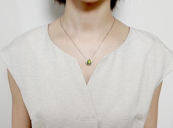 スフェーン 馬蹄モチーフダイヤモンドネックレス SH 1.90ct D スフェーン 馬蹄モチーフダイヤモンドネックレス SH 1.90ct D