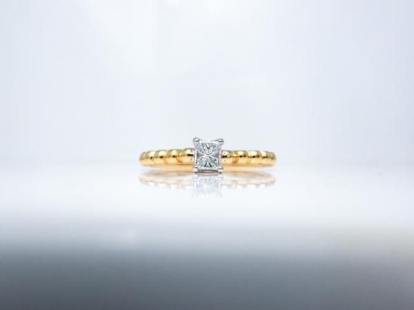プリンセスカットダイヤモンドリング D 0.255ct F-SI1 K18/Pt900 プリンセスカットダイヤモンドリング D 0.255ct F-SI1 K18/Pt900