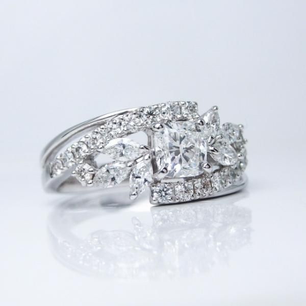 楽天市場】1．021ct D IF クッションカット（EX／EX