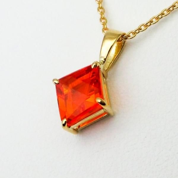 ファイヤーオパールネックレス OP 1.04ct 40cm K18YG C-LINE ファイヤーオパールネックレス OP 1.04ct 40cm K18YG C-LINE