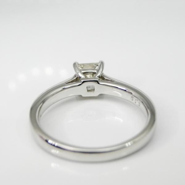 美品☆Pt900☆カット秀逸！ペリドット1.00ct+ダイヤ0.02ctトップ