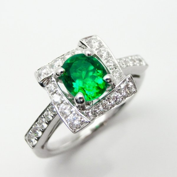 ӥ ɥ EM 0.76ct D 0.44ct K18WG и̽ BOUTIQUE LINE 