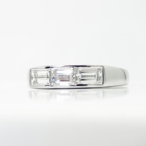 バゲットカットダイヤモンドリング D 0.69ct Pt900