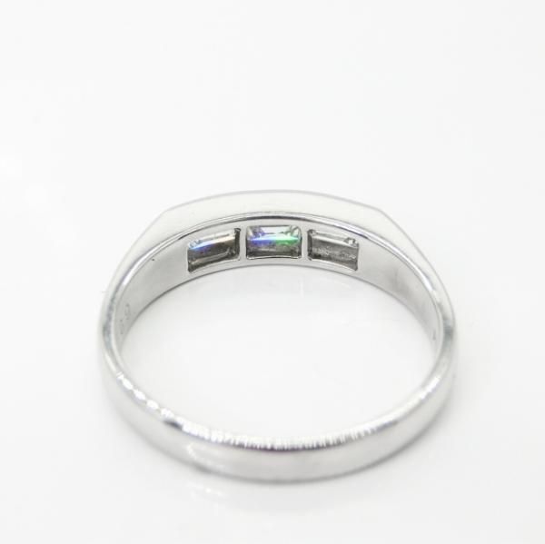 バゲットカットダイヤモンドリング D 0.69ct Pt900