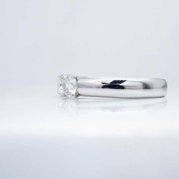 スリーストーン ダイヤモンドリング D 1.00ct G-VS1-VG Pt900 スリーストーン ダイヤモンドリング D 1.00ct G-VS1-VG Pt900