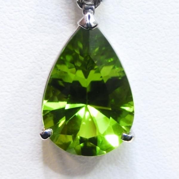 ペアシェイプペリドット ダイヤモンドネックレス PE 4.784ct D ペアシェイプペリドット ダイヤモンドネックレス PE 4.784ct D