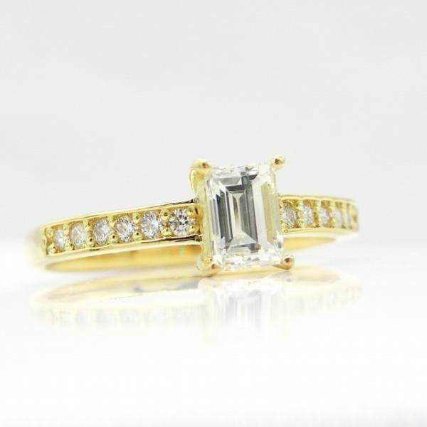 バゲットカットダイヤモンドリング D 0.40ct I-VS1 0.10ct K18YG バゲットカットダイヤモンドリング D 0.40ct I-VS1 0.10ct K18YG
