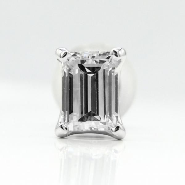 バゲットカットダイヤモンドピアス D 0.315ct G-VS1 0.31ct F-VS2 Pt950